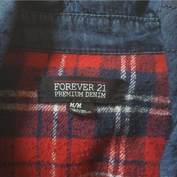 Forever 21 Premium Denim Short Jacket Size Medium - Picture 8 of 8